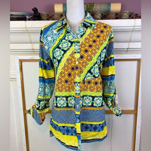 A la Carte NWOT colorful eyelet long button down blouse 2 way sleeves oversized - Picture 4 of 12